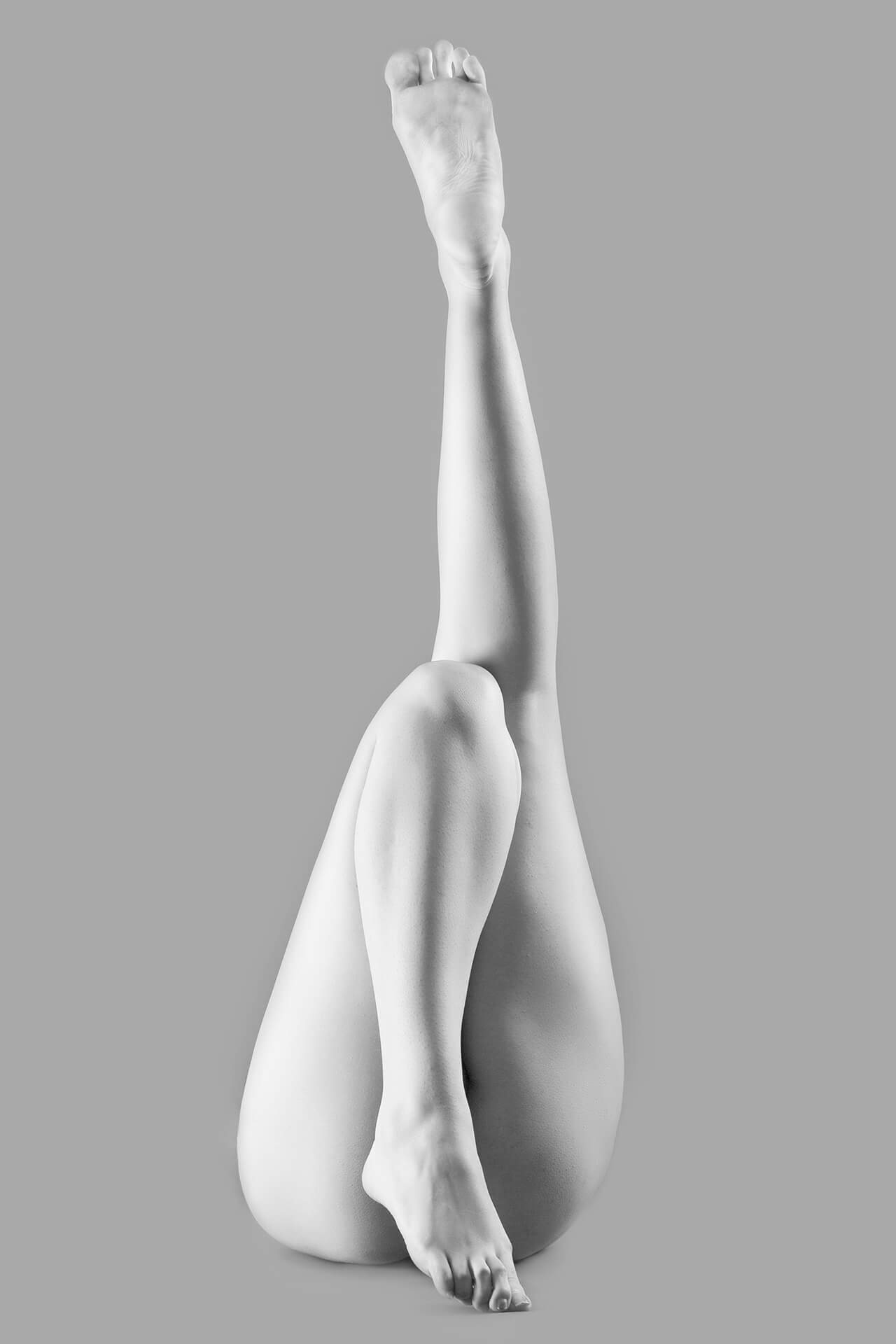 Fotografie artistică Fine Art Nude, studiu de geometrie umană în lumină de studio.